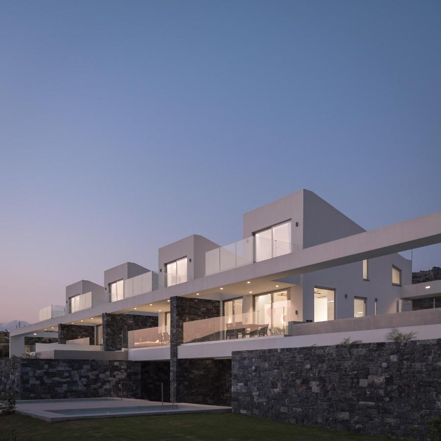 Zen Luxury Villas & Suites, By Thinkvilla แอร์ซอนิสซอส ภายนอก รูปภาพ